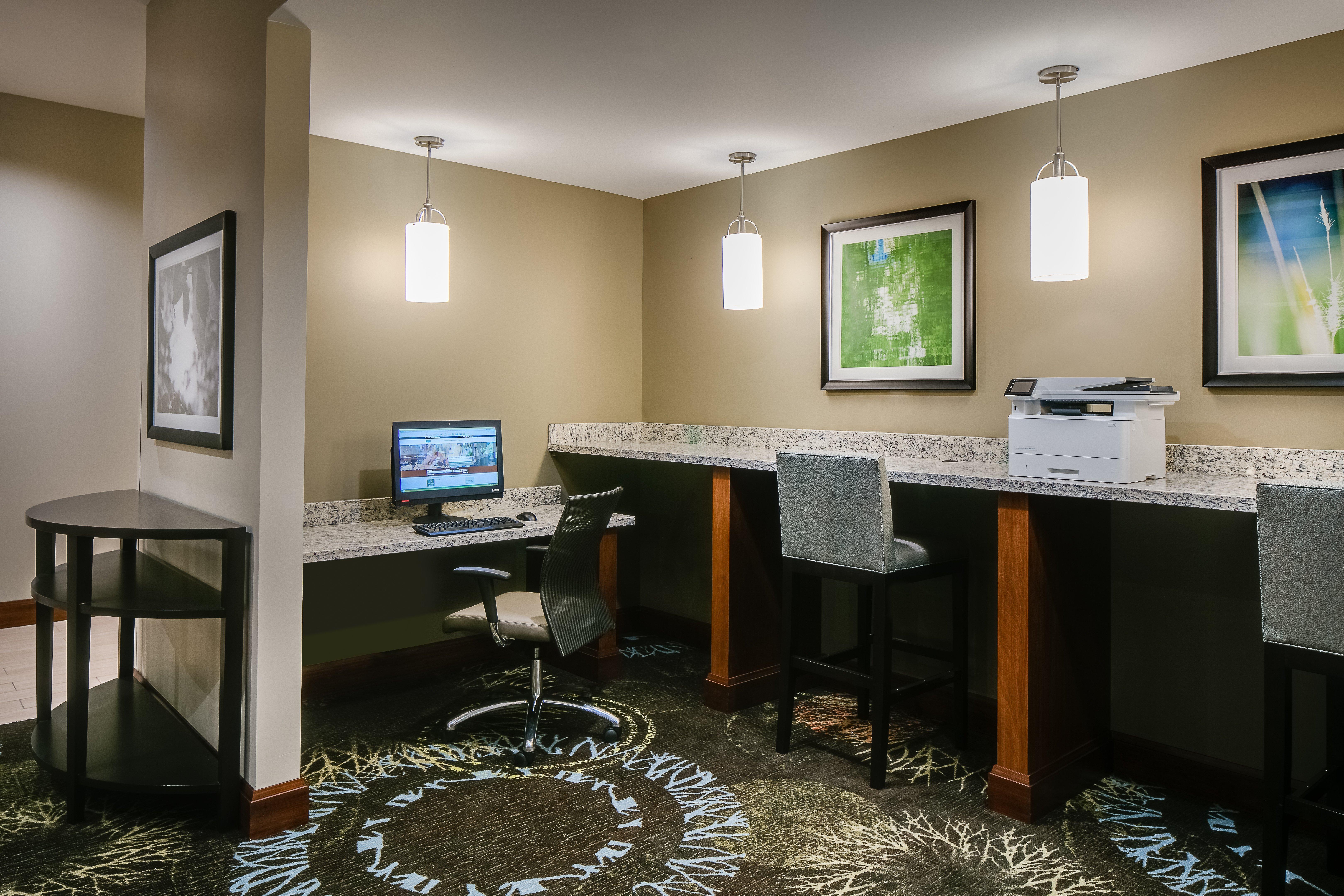 Staybridge Suites Des Moines Downtown By Ihg Bagian luar foto